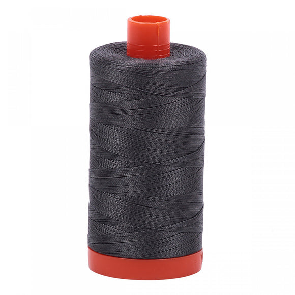 Aurifil 50 wt Tvinni - Litur Pewter